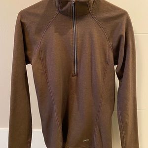 Patagonia half zip up brown size Medium